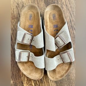 Birkenstock Arizona sandal- size 38. Barely worn